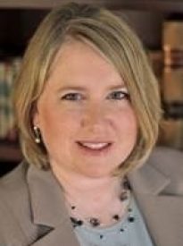 Beth Hilscher headshot